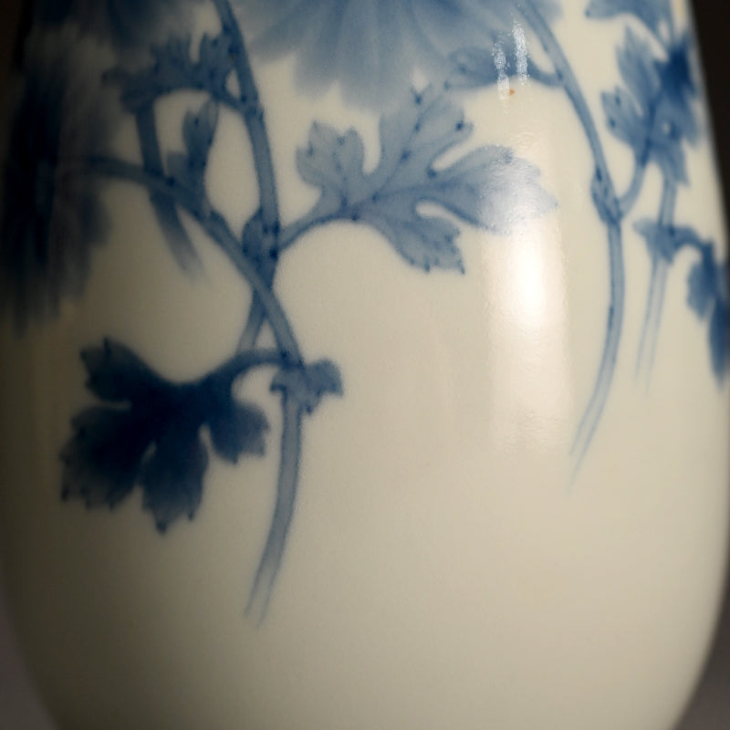 Porcelain Chrysanthemum Vase ー宮川 香山 "花瓶"