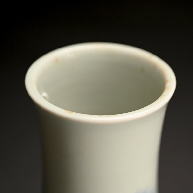 Porcelain Chrysanthemum Vase ー宮川 香山 "花瓶"