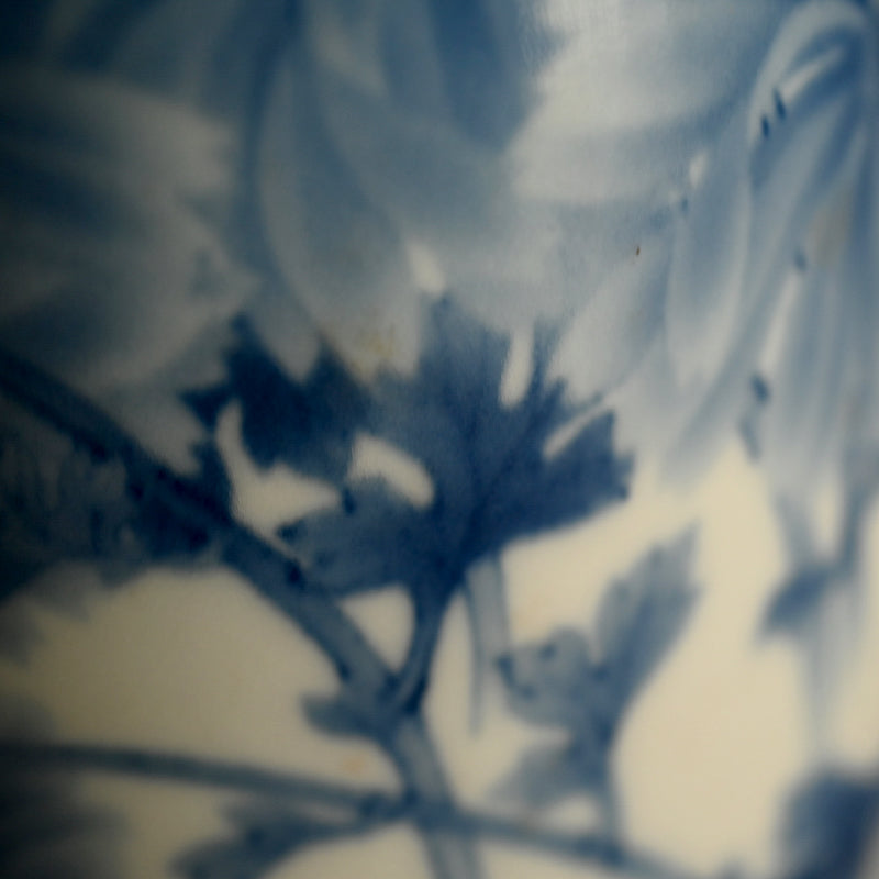 Porcelain Chrysanthemum Vase ー宮川 香山 "花瓶"