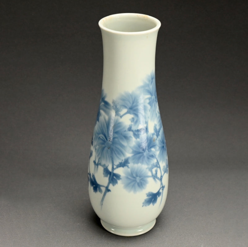 Porcelain Chrysanthemum Vase ー宮川 香山 "花瓶"