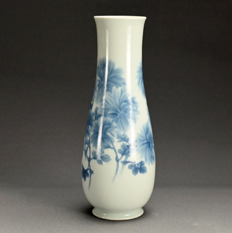Porcelain Chrysanthemum Vase ー宮川 香山 "花瓶"