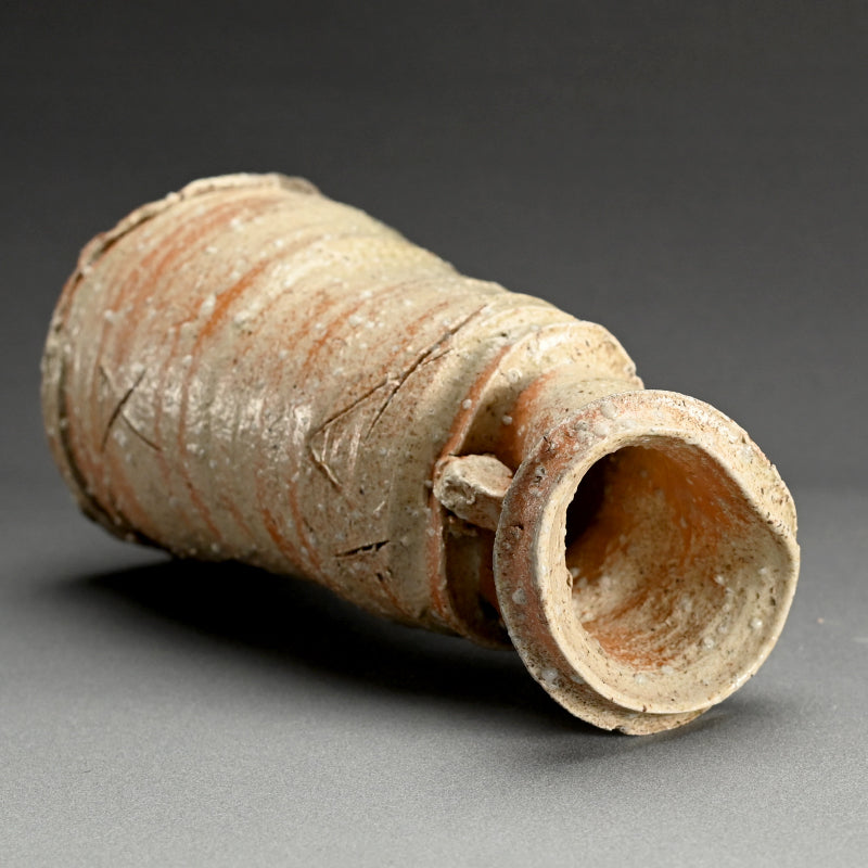 Iga Vase ー辻村 史朗 “伊賀耳付花生”