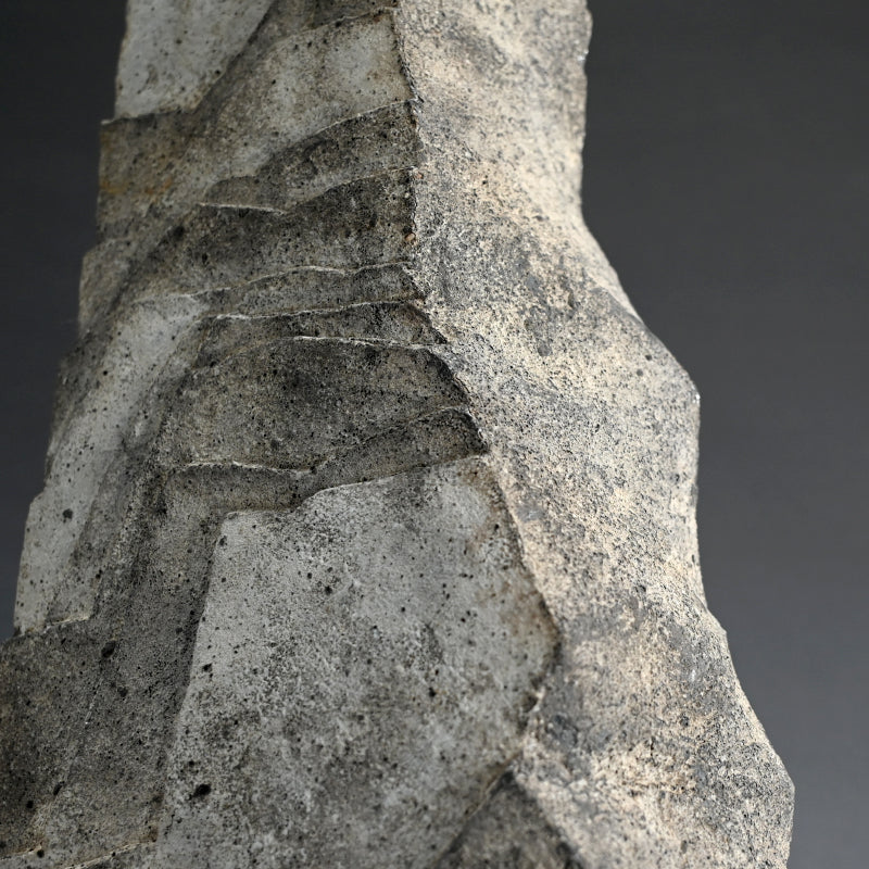 Tall Striated Vase ー佐藤 和彦 "石化瓷彫文壺”