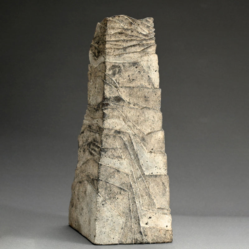 Tall Striated Vase ー佐藤 和彦 "石化瓷彫文壺”