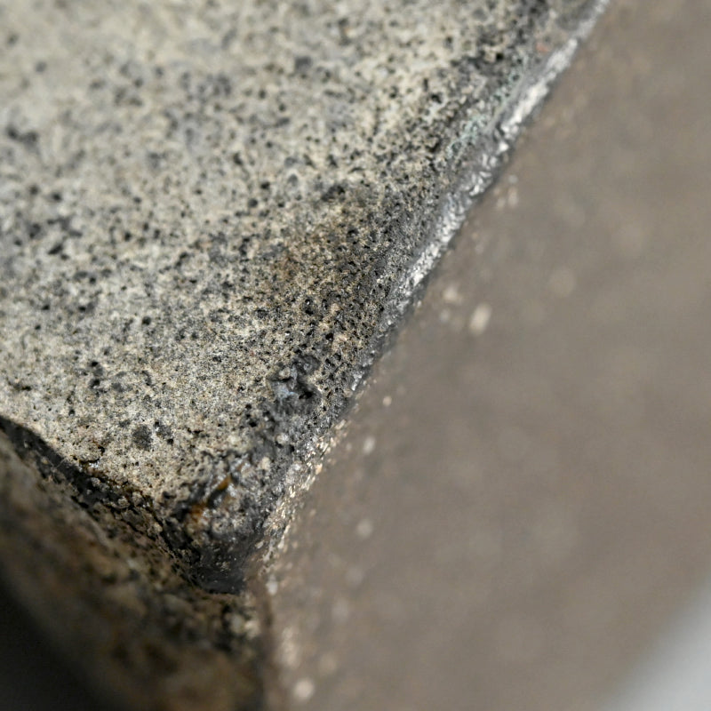 Tall Striated Vase ー佐藤 和彦 "石化瓷彫文壺”