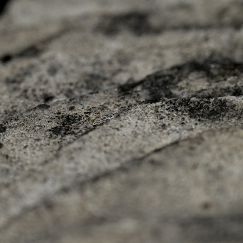 Tall Striated Vase ー佐藤 和彦 "石化瓷彫文壺”