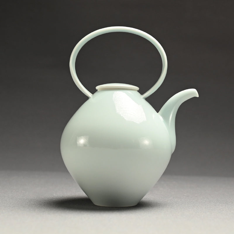 Fabulous Porcelain Dobin Teapot ー宇佐美 賢祐“土瓶”