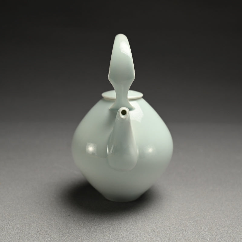 Fabulous Porcelain Dobin Teapot ー宇佐美 賢祐“土瓶”