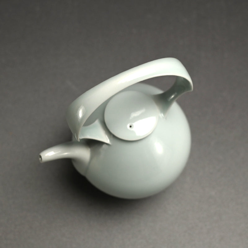 Fabulous Porcelain Dobin Teapot ー宇佐美 賢祐“土瓶”