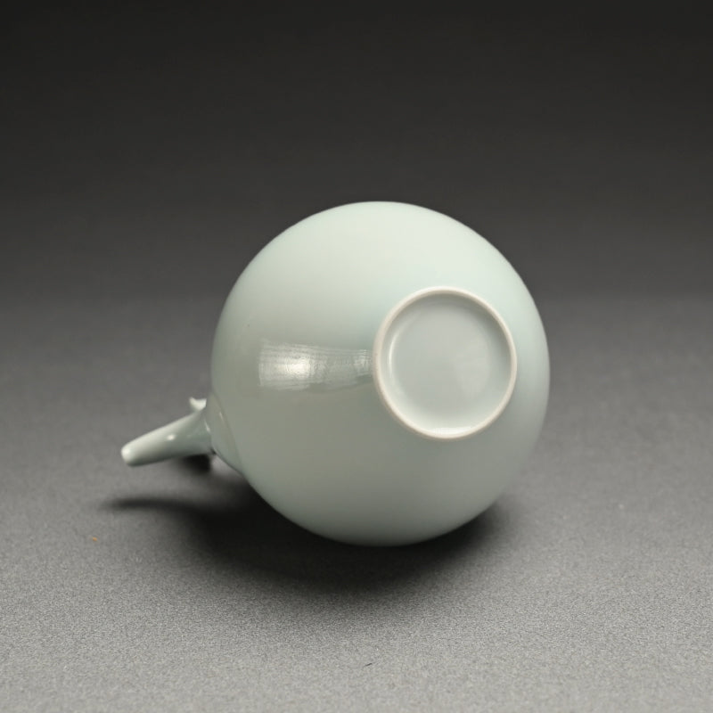 Fabulous Porcelain Dobin Teapot ー宇佐美 賢祐“土瓶”