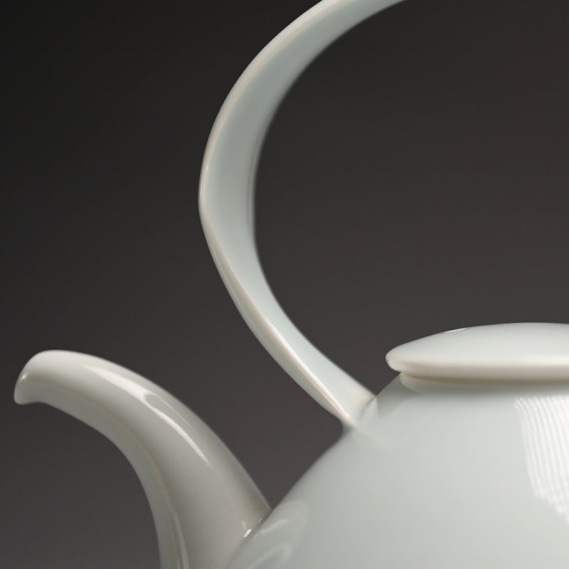 Fabulous Porcelain Dobin Teapot ー宇佐美 賢祐“土瓶”