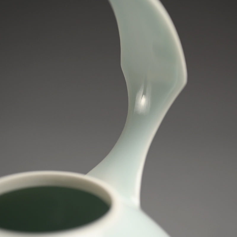 Fabulous Porcelain Dobin Teapot ー宇佐美 賢祐“土瓶”