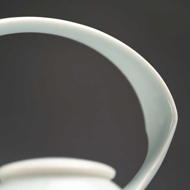 Fabulous Porcelain Dobin Teapot ー宇佐美 賢祐“土瓶”