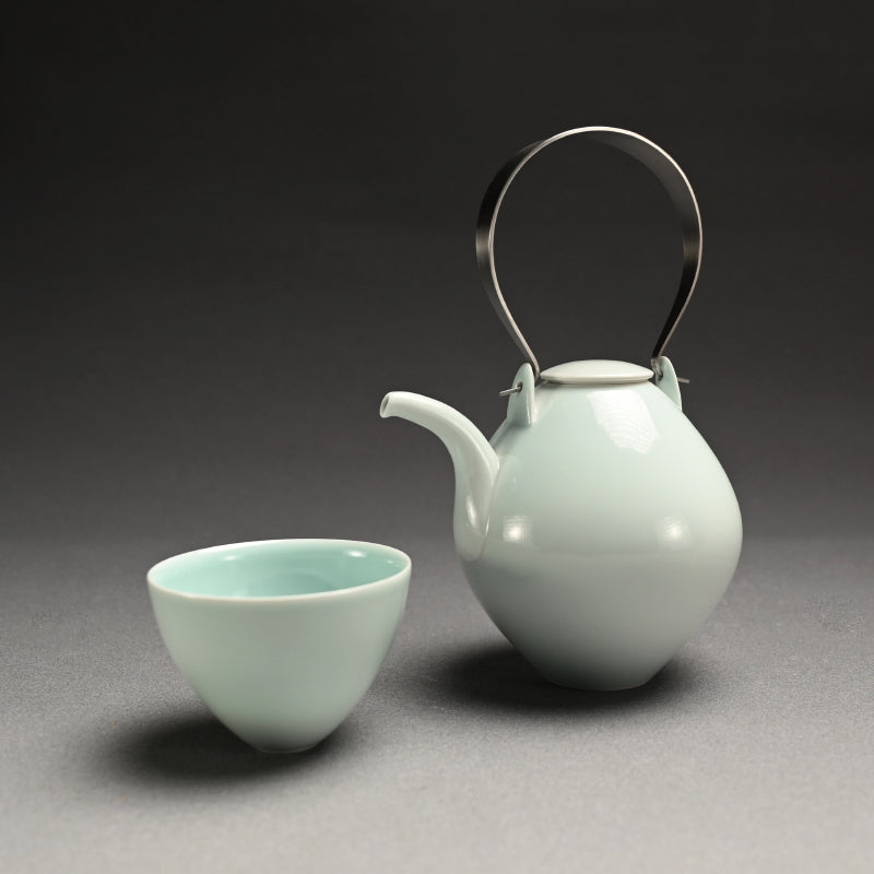 Boxed 5 person Porcelain Tea set ー宇佐美 賢祐 ”土瓶・湯吞”