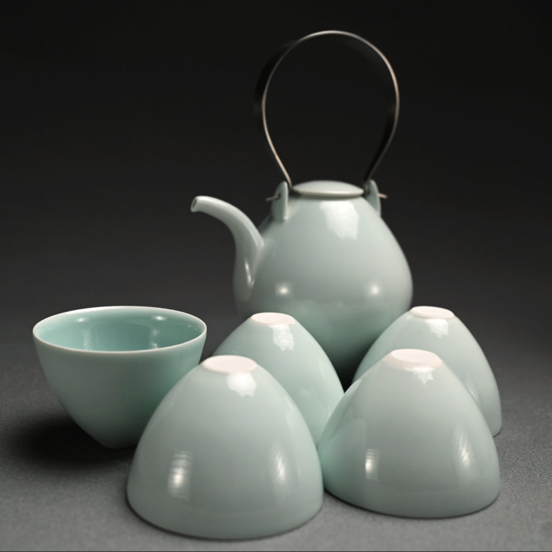 Boxed 5 person Porcelain Tea set ー宇佐美 賢祐 ”土瓶・湯吞”