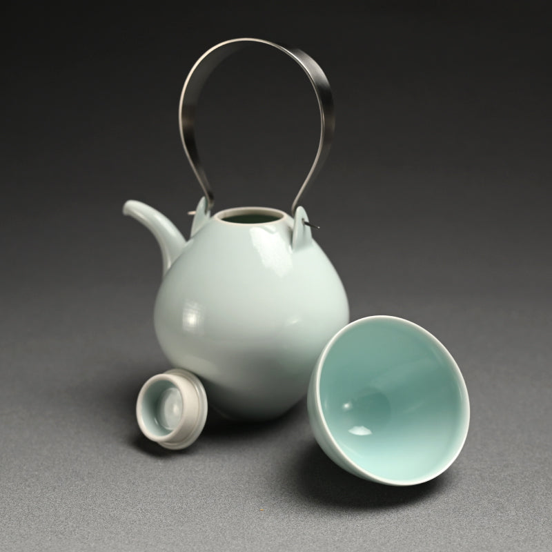 Boxed 5 person Porcelain Tea set ー宇佐美 賢祐 ”土瓶・湯吞”