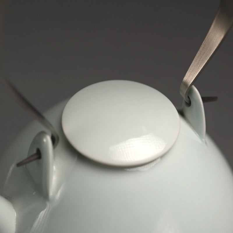 Boxed 5 person Porcelain Tea set ー宇佐美 賢祐 ”土瓶・湯吞”