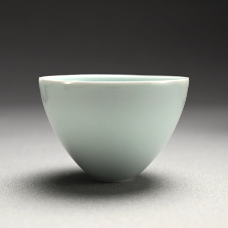 Boxed 5 person Porcelain Tea set ー宇佐美 賢祐 ”土瓶・湯吞”