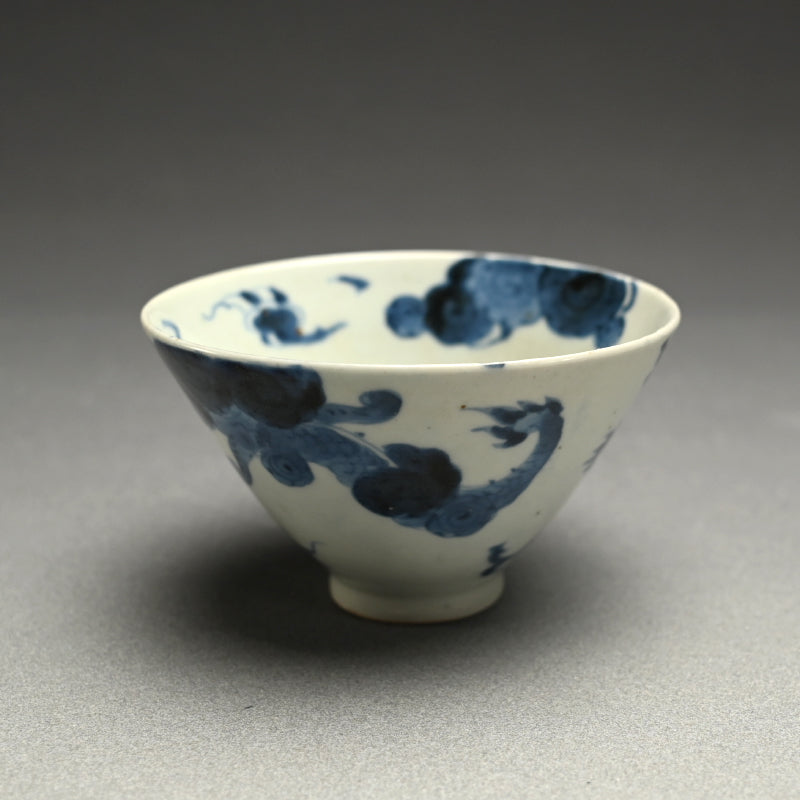 Gorgeous Antique Japanese Porcelain Dragon Bowl