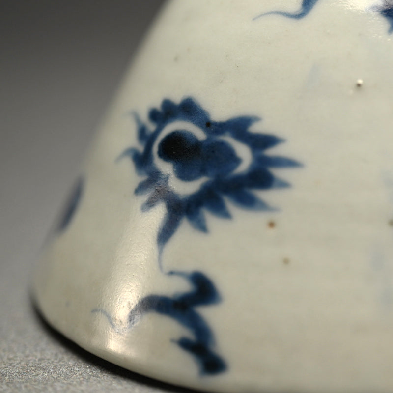 Gorgeous Antique Japanese Porcelain Dragon Bowl