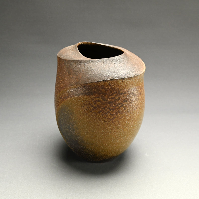 Bizen Henko Vase ー伊勢崎 創 "備前 扁壺"