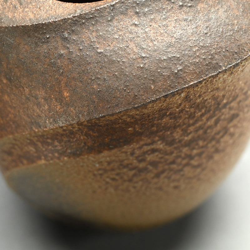 Bizen Henko Vase ー伊勢崎 創 "備前 扁壺"