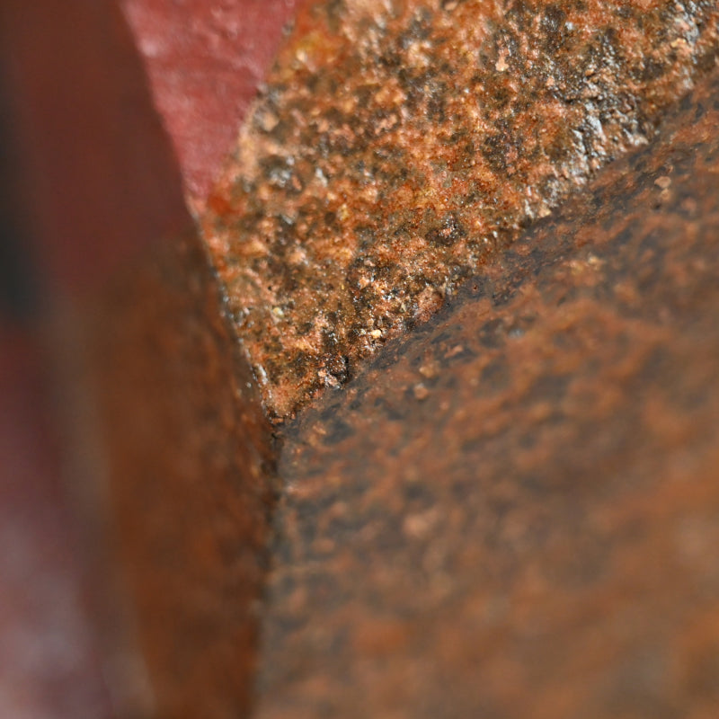 Sculptural Vase ー加藤 裕英 “立体志陶の作品 赤彩”