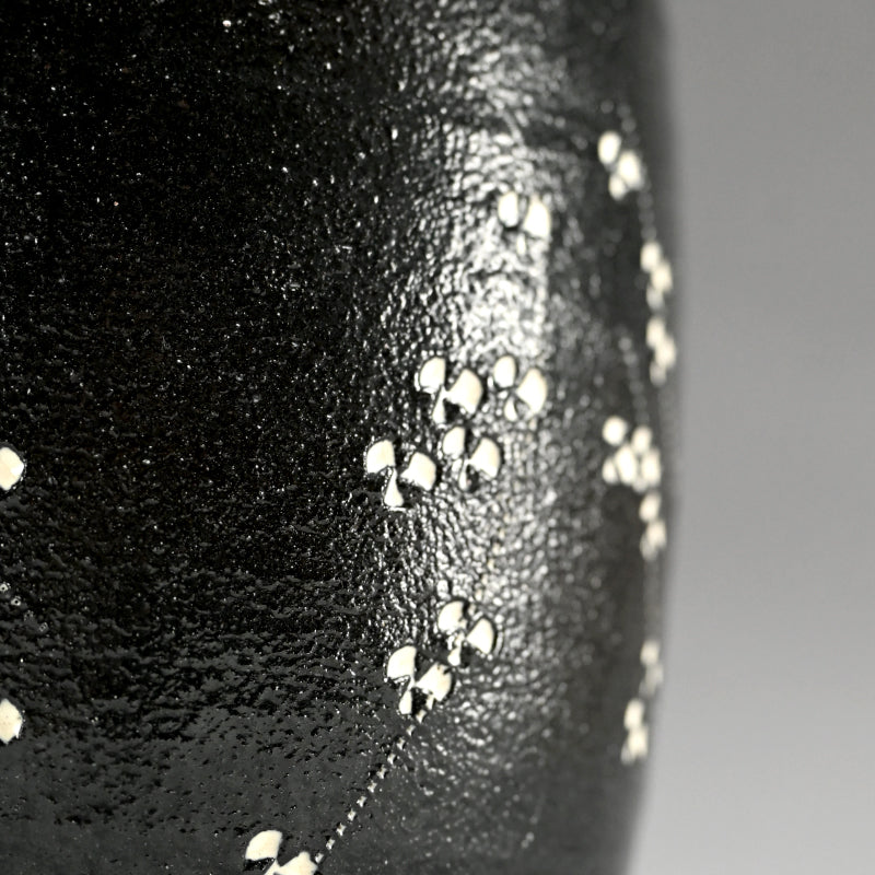 Perfect Example Vase ー近藤 豊 “粉花壺”