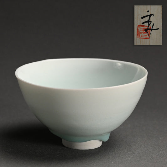 Seihakuji Chawan Tea Bowl ー加藤 委 “青白磁 茶碗”