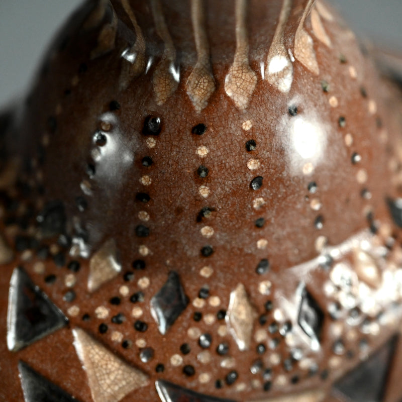 Unusual Art-Deco Influenced Ceramic Vase ー宇野 仁松 "扁壺"