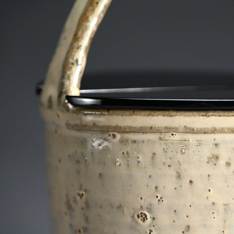 Fabulous Edo period Hagi yaki Te-guchi Mizusashi