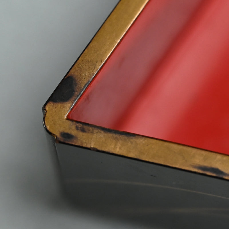 Momoyama to Early Edo Stacking Lacquer Box, Maki-e