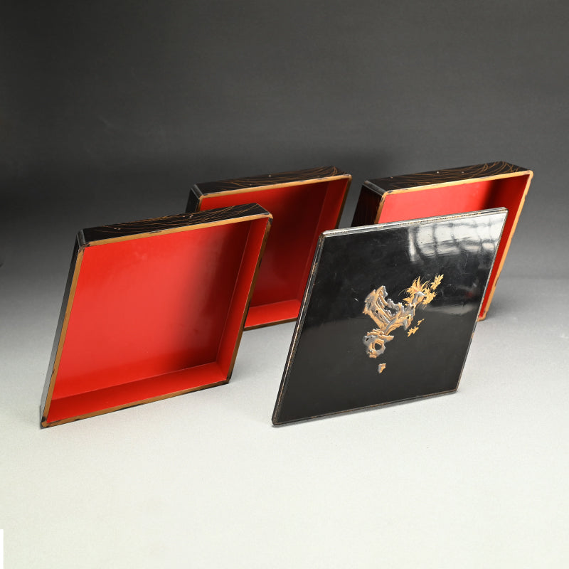 Momoyama to Early Edo Stacking Lacquer Box, Maki-e