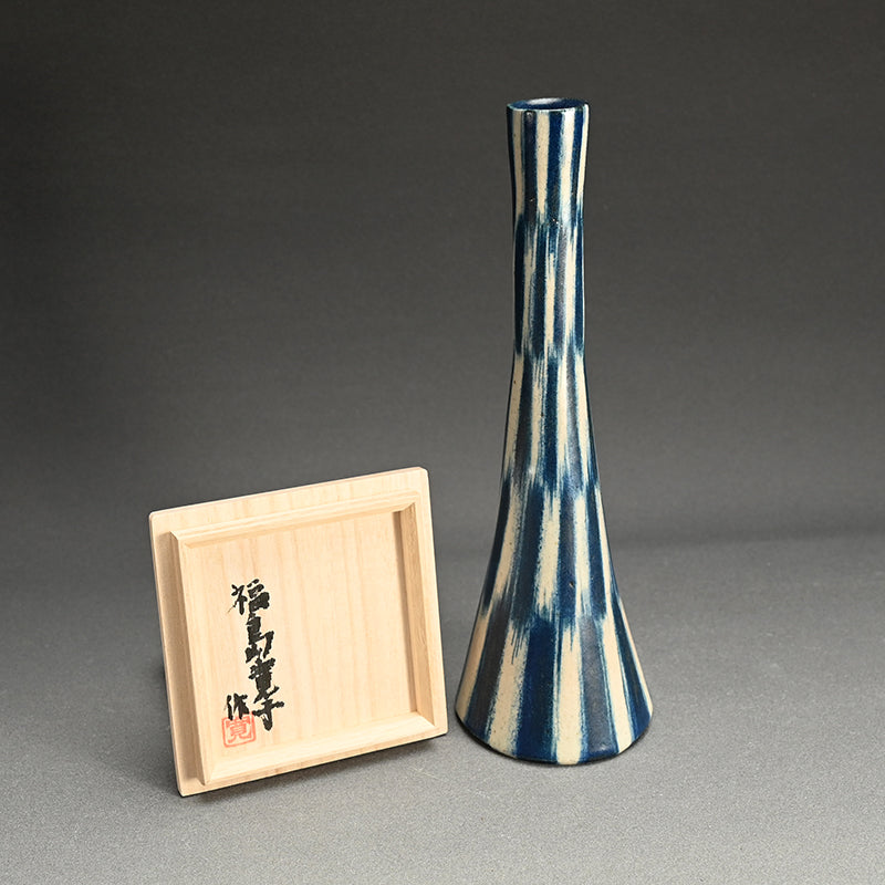 Contemporary Blue & White Vase ー福島 寛子 “呉須絵花器”