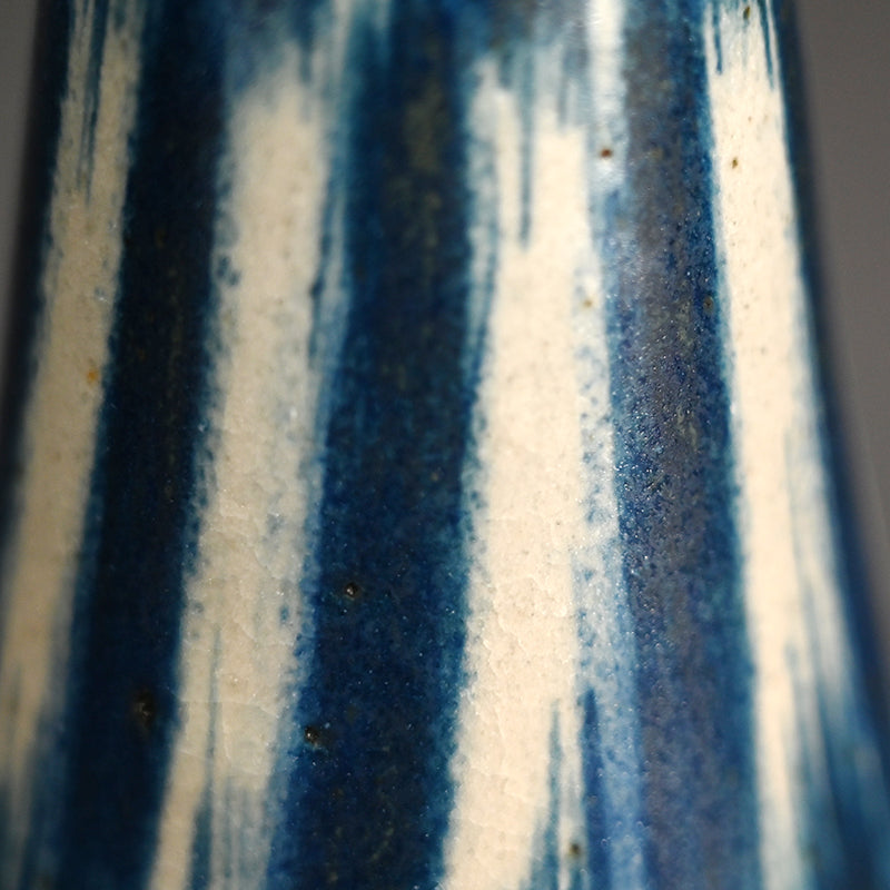 Contemporary Blue & White Vase ー福島 寛子 “呉須絵花器”