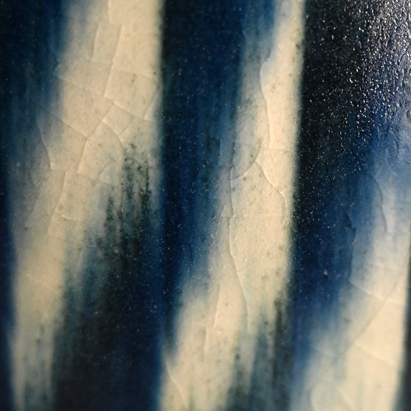 Large Blue & White Ceramic Vase ー福島 寛子 “呉須絵青文花器”