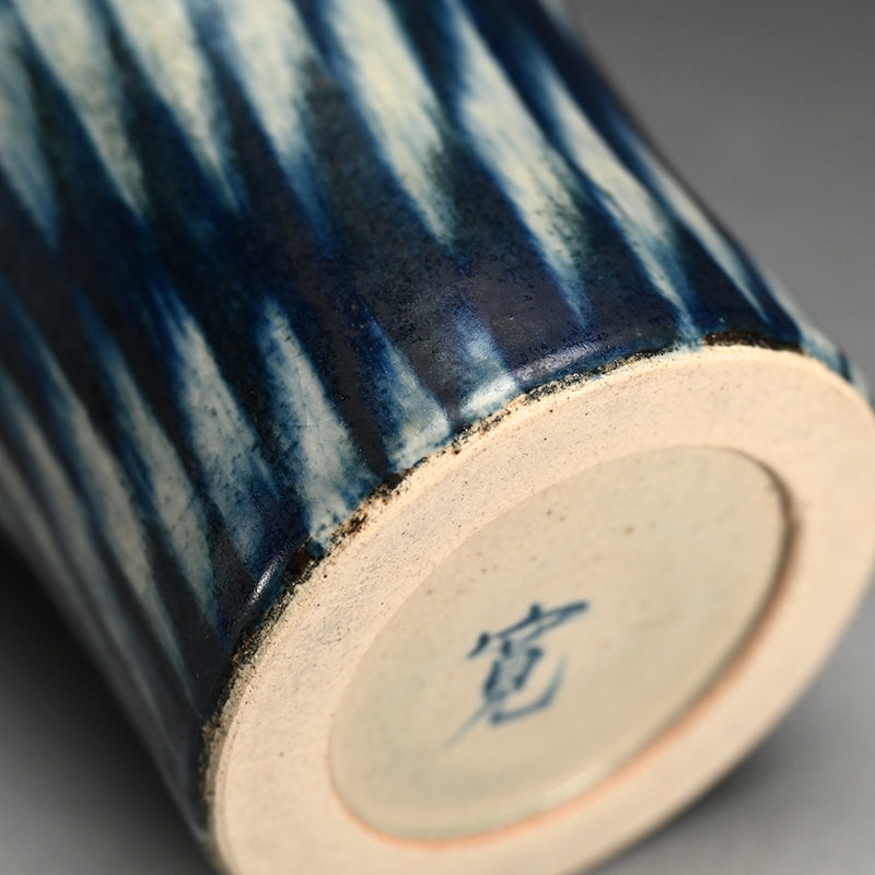 Large Blue & White Ceramic Vase ー福島 寛子 “呉須絵青文花器”