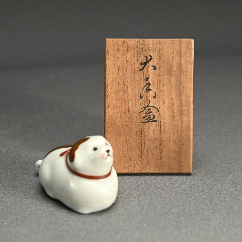 Kogo Incense Case by Imperial Artist Suwa Sozan I ー初代 諏訪蘇山 "犬 香合"