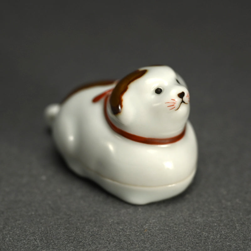 Kogo Incense Case by Imperial Artist Suwa Sozan I ー初代 諏訪蘇山 "犬 香合"