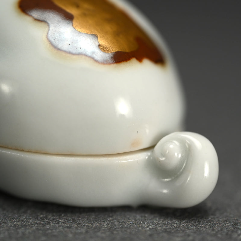 Kogo Incense Case by Imperial Artist Suwa Sozan I ー初代 諏訪蘇山 "犬 香合"