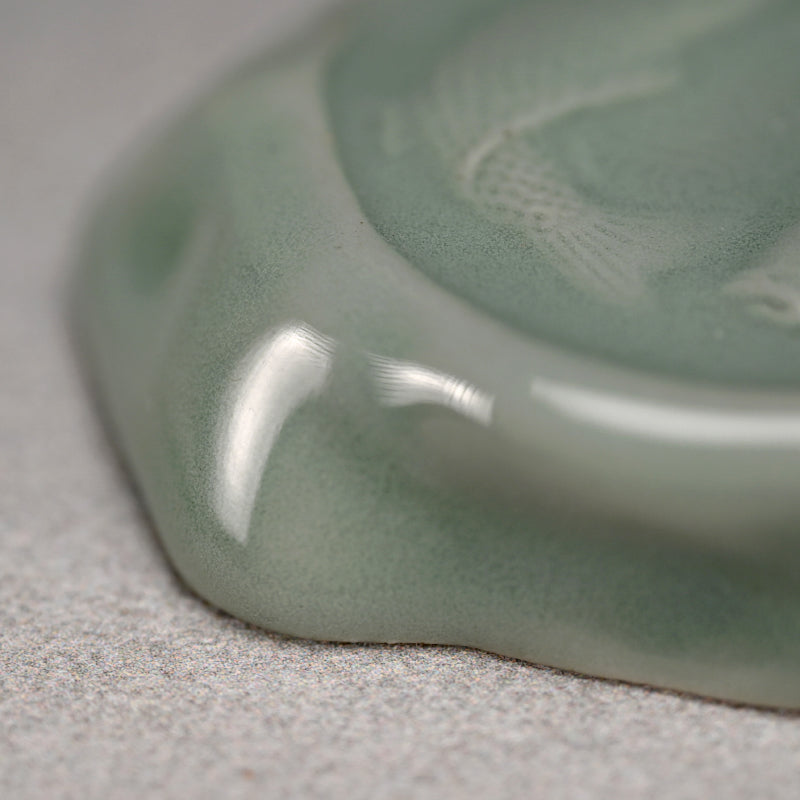 Imperial Artist Carp Kogo ー初代 諏訪蘇山 "鯉 香合"