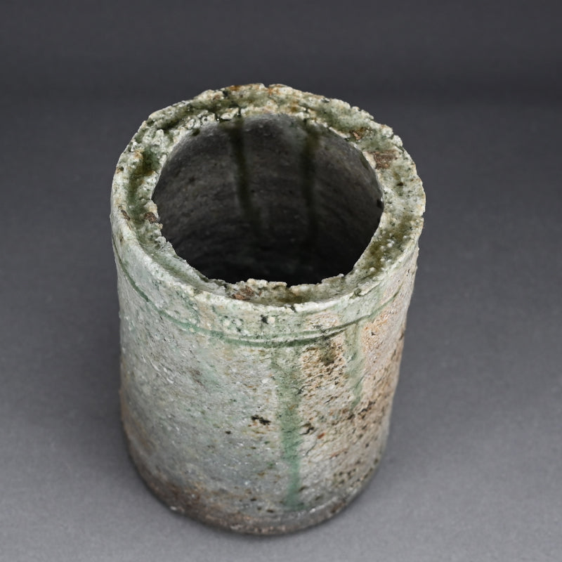 Ash Glazed Iga Flower Vase ー古谷 道生 "伊賀花入"