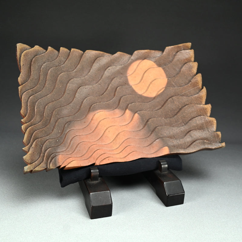 Contemporary Rippling Bizen Platter ー小西陶蔵 "備前 風文直角鉢"