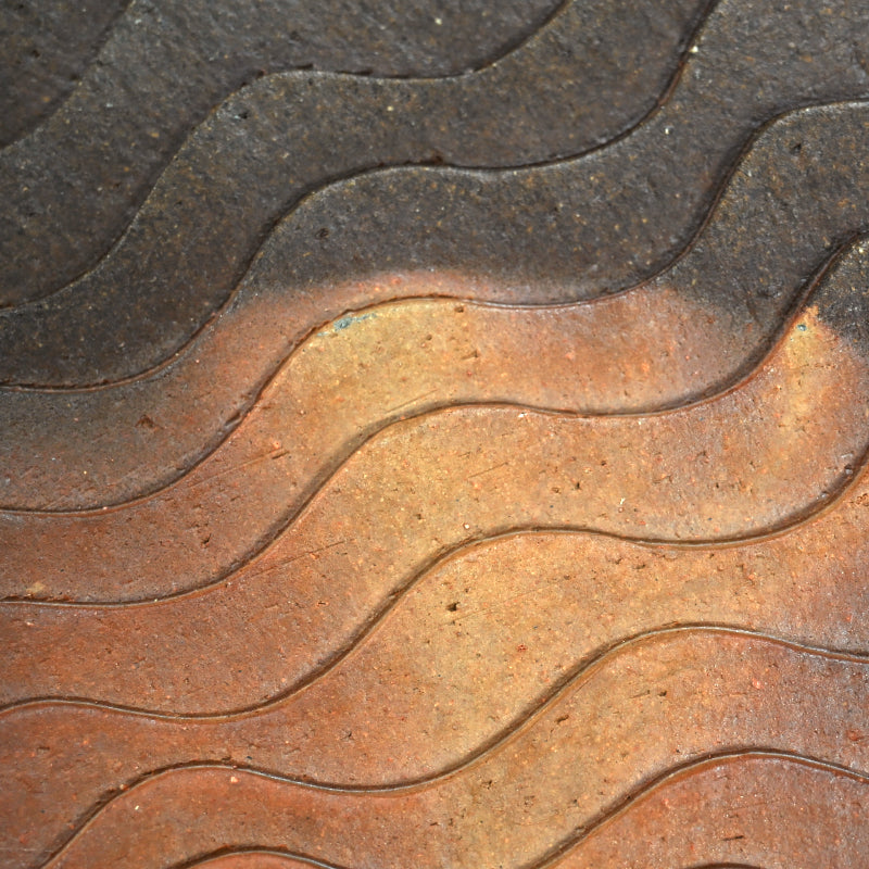 Contemporary Rippling Bizen Platter ー小西陶蔵 "備前 風文直角鉢"