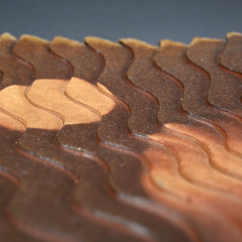 Contemporary Rippling Bizen Platter ー小西陶蔵 "備前 風文直角鉢"