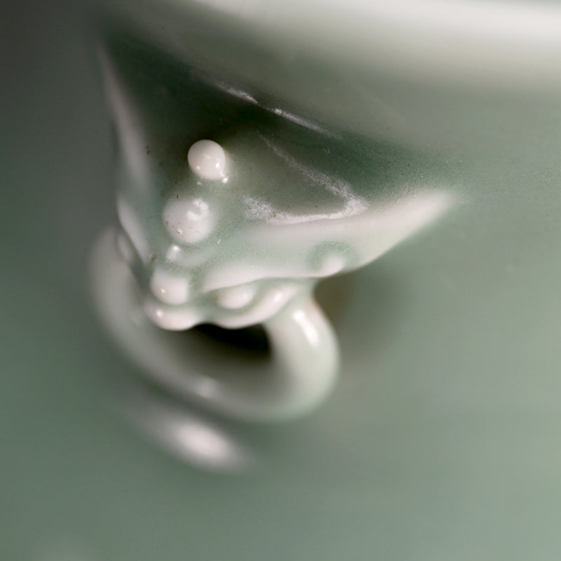 Classic Antique Devil Head Vase ー宮川 香山 "青磁釉 四ッ耳鬼面環花瓶 台付"