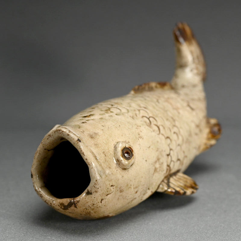 Edo period Kakehana Koi Hanging Wall Vase ー 尾張古窯 灰釉鯉形掛花生