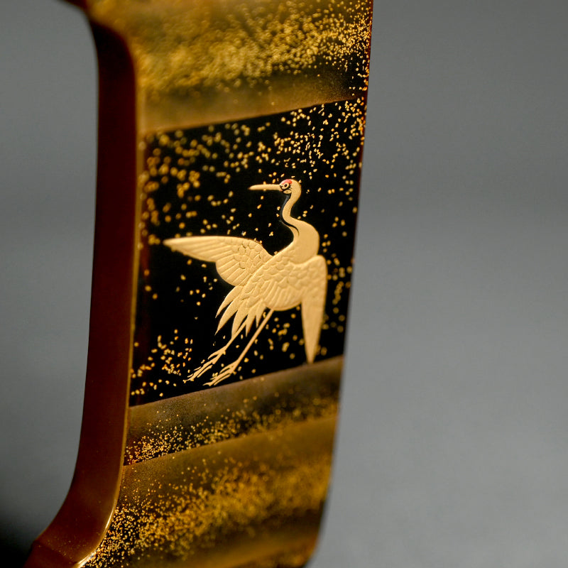 Breathtaking Antique Maki-e Lacquer Stand & Sake Cups ー蓬莱山蒔繪 三ツ組盃花月臺 臺組