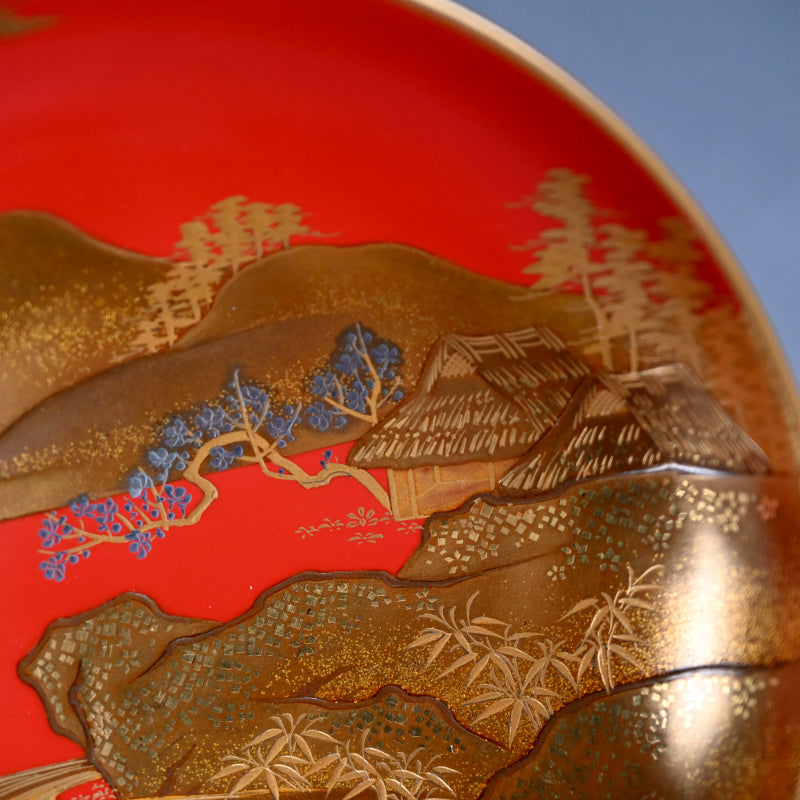 Breathtaking Antique Maki-e Lacquer Stand & Sake Cups ー蓬莱山蒔繪 三ツ組盃花月臺 臺組