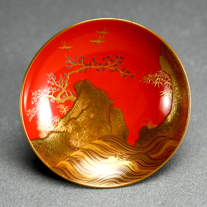 Breathtaking Antique Maki-e Lacquer Stand & Sake Cups ー蓬莱山蒔繪 三ツ組盃花月臺 臺組